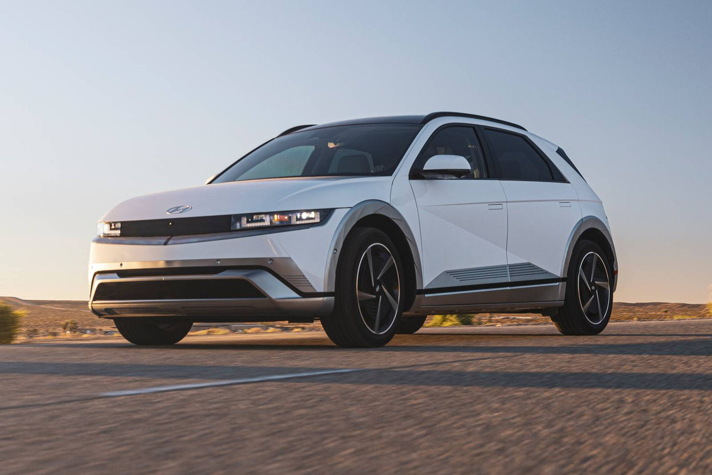 2025 Hyundai IONIQ 5 Limited 4dr SUV (electric DD)