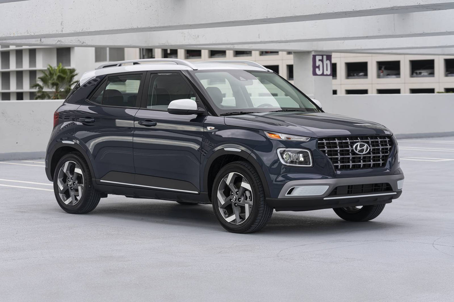 2025 Hyundai Venue SEL 4dr Hatchback (1.6L 4cyl CVT)