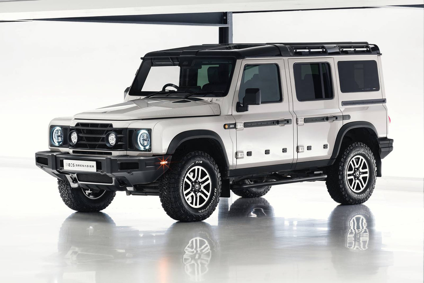 2025 INEOS Grenadier 4dr SUV 4WD (3.0L 6cyl Turbo 8A)