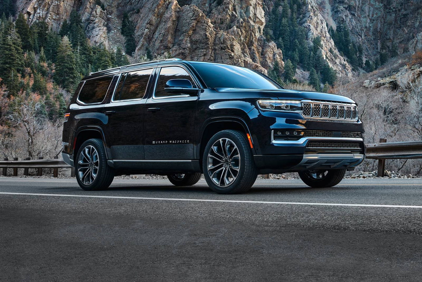 2025 Jeep Grand Wagoneer Series III 4dr SUV 4WD (3.0L 6cyl Turbo 8A)