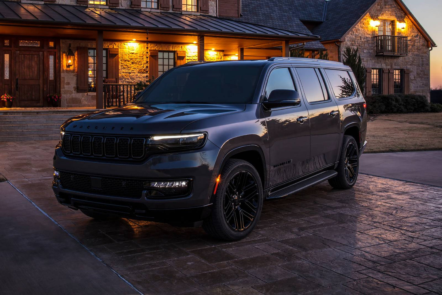 2025 Jeep Wagoneer L Series III Super 4dr SUV 4WD (3.0L 6cyl Turbo 8A)