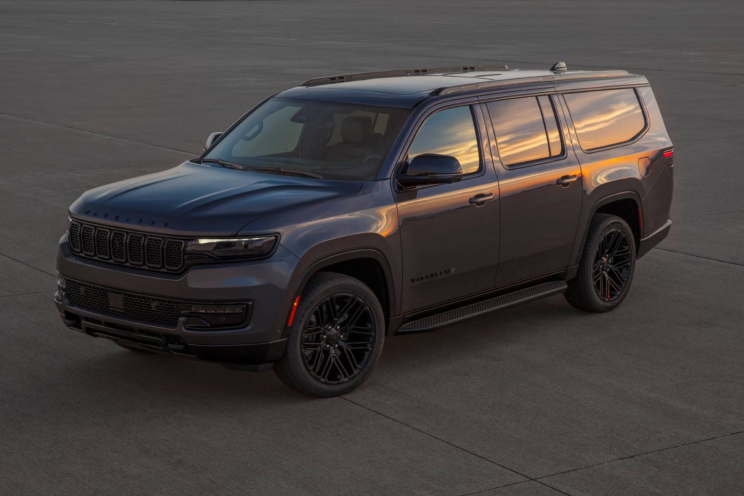 2025 Jeep Wagoneer L Series II Limited 4dr SUV 4WD (3.0L 6cyl Turbo 8A)
