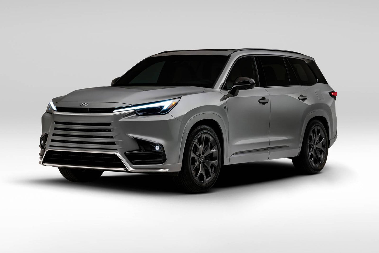 2025 Lexus TX 500h F SPORT Premium 4dr SUV AWD (2.4L 4cyl Turbo gas/electric hybrid 6A)