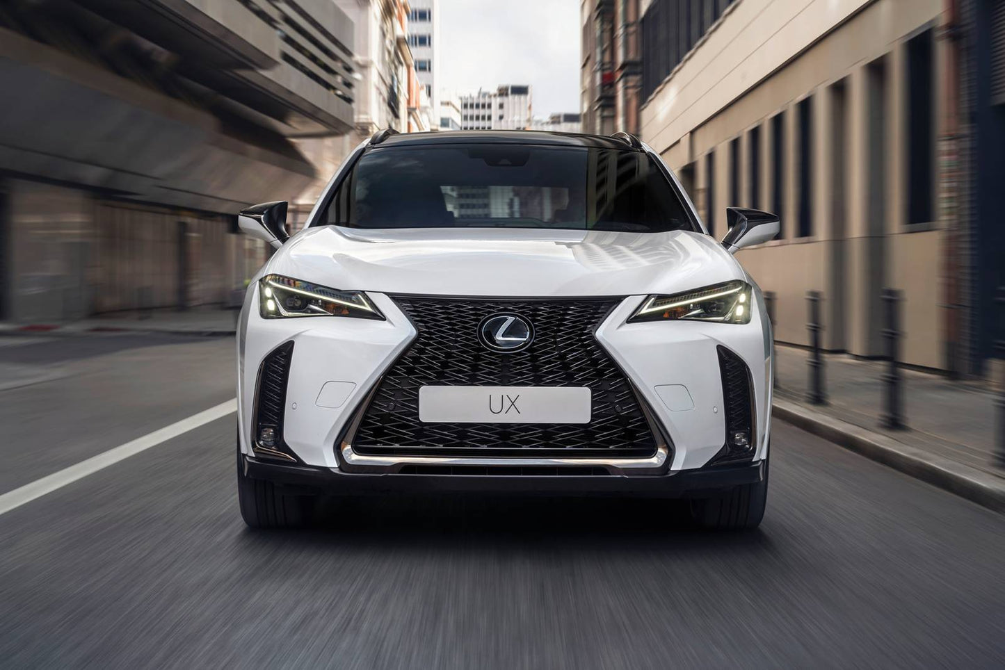 2025 Lexus UX 300h F SPORT Handling 4dr SUV (2.0L 4cyl gas/electric hybrid CVT)