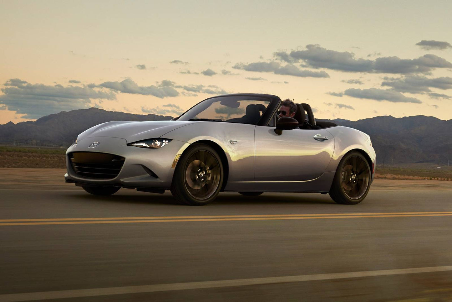 2025 Mazda MX-5 Miata Sport 2dr Convertible (2.0L 4cyl 6M)