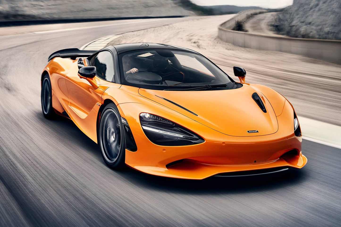 2025 McLaren 750S 2dr Coupe (4.0L 8cyl Turbo 7AM)