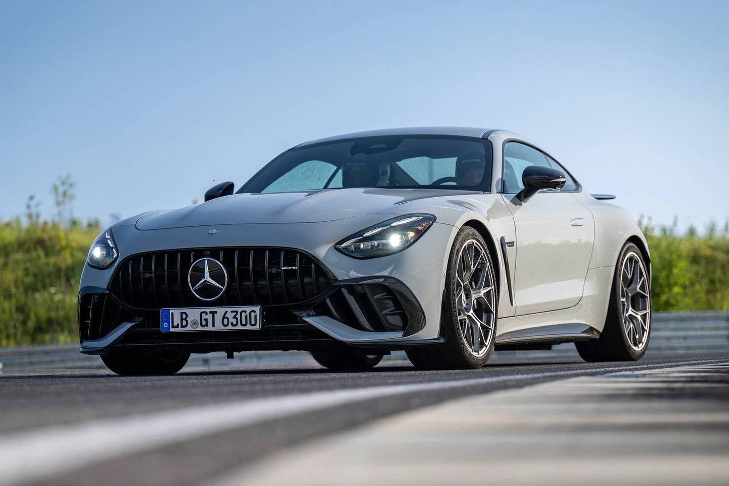 2025 Mercedes-Benz AMG GT 53 4dr Sedan AWD (3.0L 6cyl Twincharger gas/electric mild hybrid 9A)