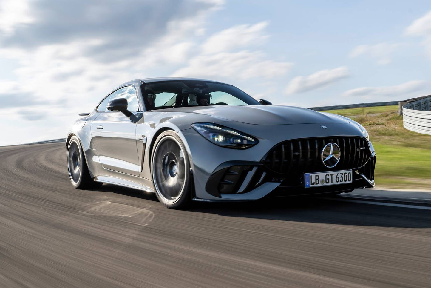 2025 Mercedes-Benz AMG GT 53 4dr Sedan AWD (3.0L 6cyl Twincharger gas/electric mild hybrid 9A)