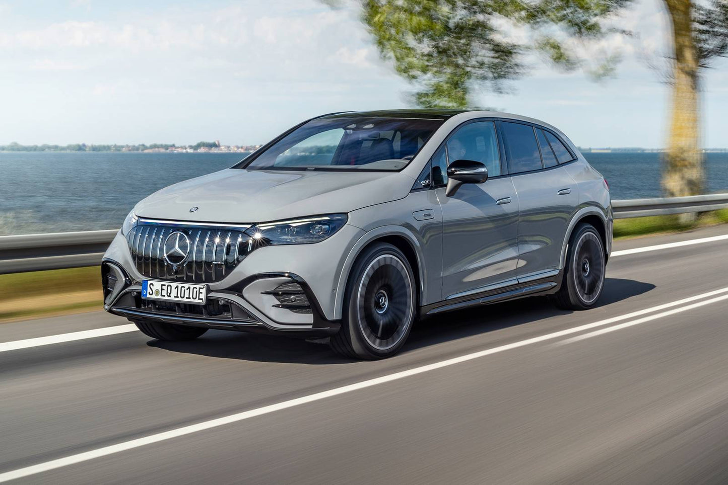 2025 Mercedes-Benz EQE SUV AMG EQE 4dr SUV AWD (electric DD)