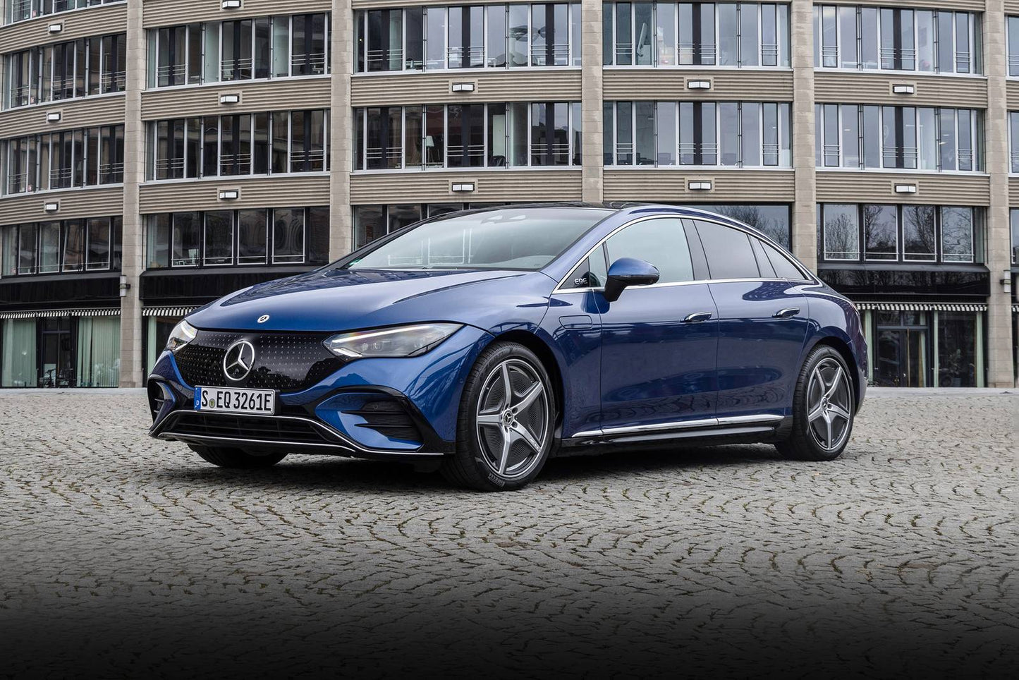 2025 Mercedes-Benz EQE AMG EQE 4dr Sedan AWD (electric DD)