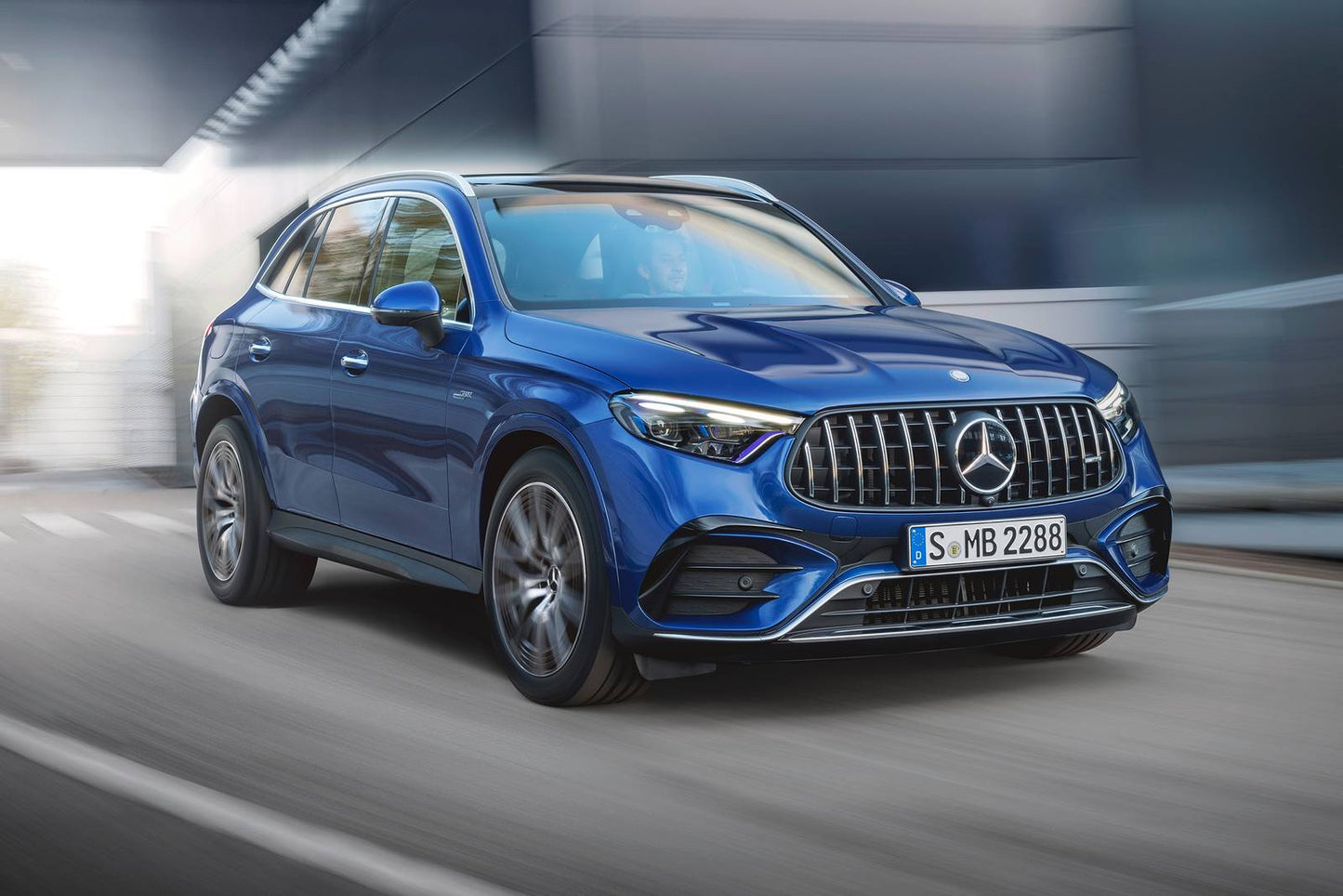 2025 Mercedes-Benz GLC-Class GLC 300 4dr SUV (2.0L 4cyl Turbo gas/electric mild hybrid 9A)