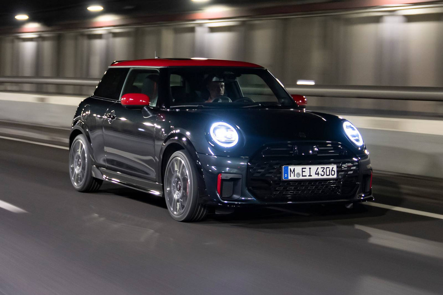 2025 MINI Cooper Iconic 2dr Hatchback (2.0L 4cyl Turbo 7AM)