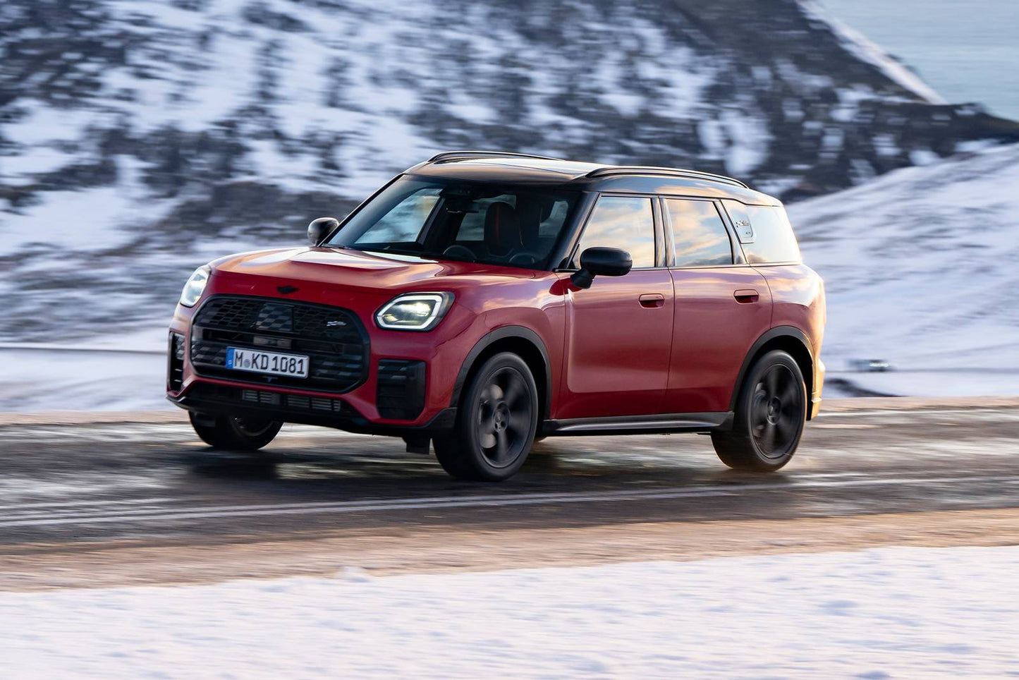 2025 MINI Countryman SE ALL4 Iconic 4dr SUV AWD (electric DD)