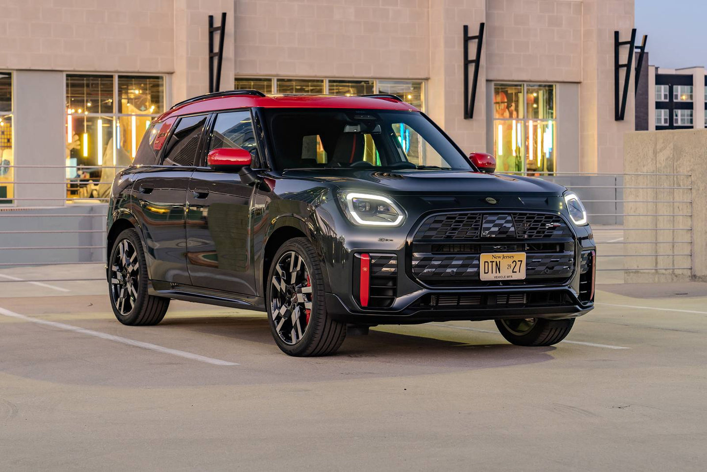 2025 MINI Countryman SE ALL4 Signature Plus 4dr SUV AWD (electric DD)