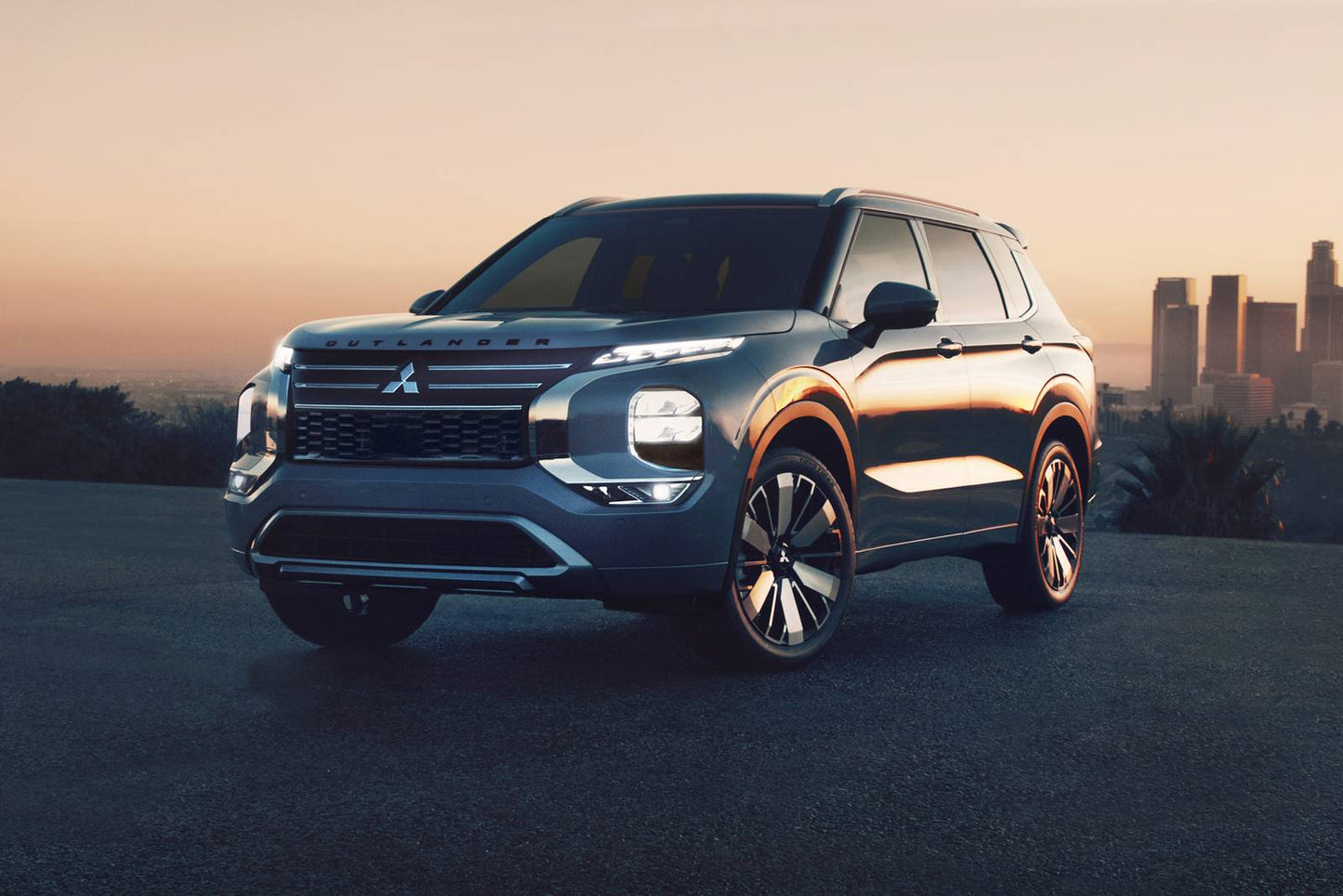 2025 Mitsubishi Outlander ES 4dr SUV (2.5L 4cyl CVT)