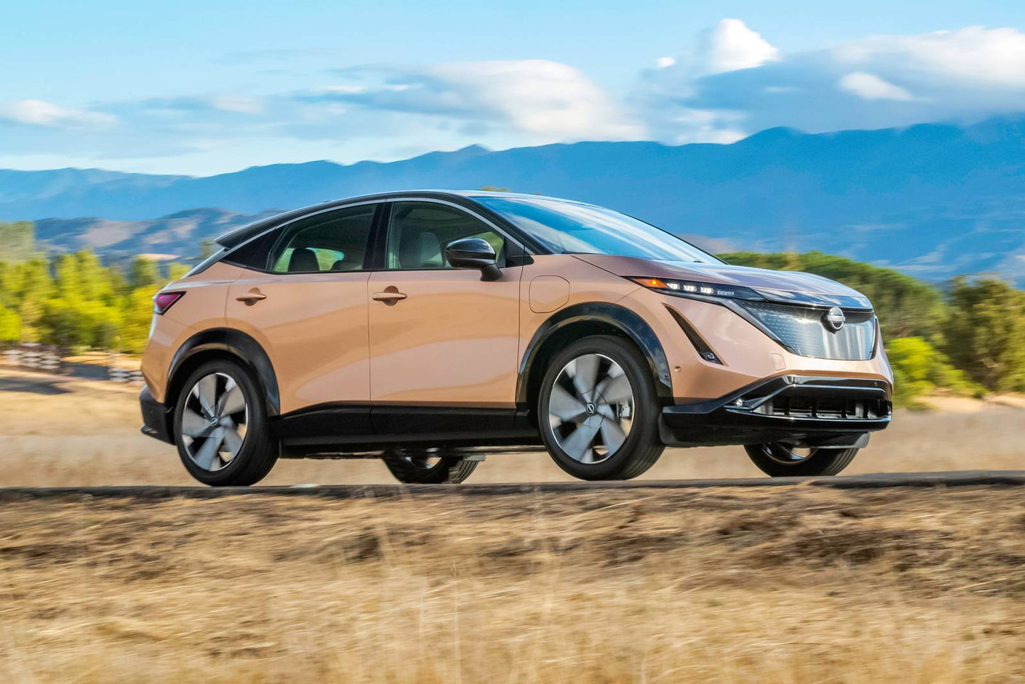 2025 Nissan ARIYA Platinum+ e-4ORCE 4dr SUV AWD w/20" Wheels (electric DD)