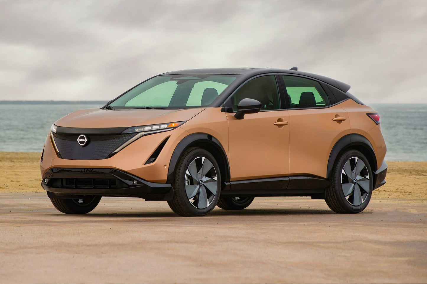 2025 Nissan ARIYA Platinum+ e-4ORCE 4dr SUV AWD w/20" Wheels (electric DD)
