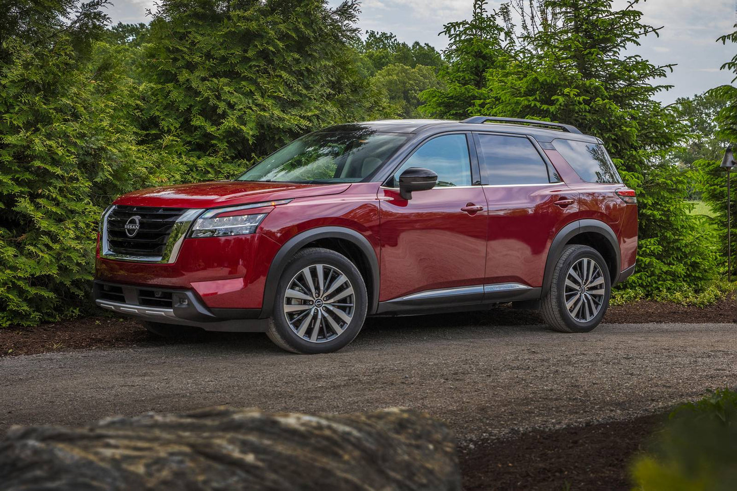 2025 Nissan Pathfinder Platinum 4dr SUV 4WD (3.5L 6cyl 9A)