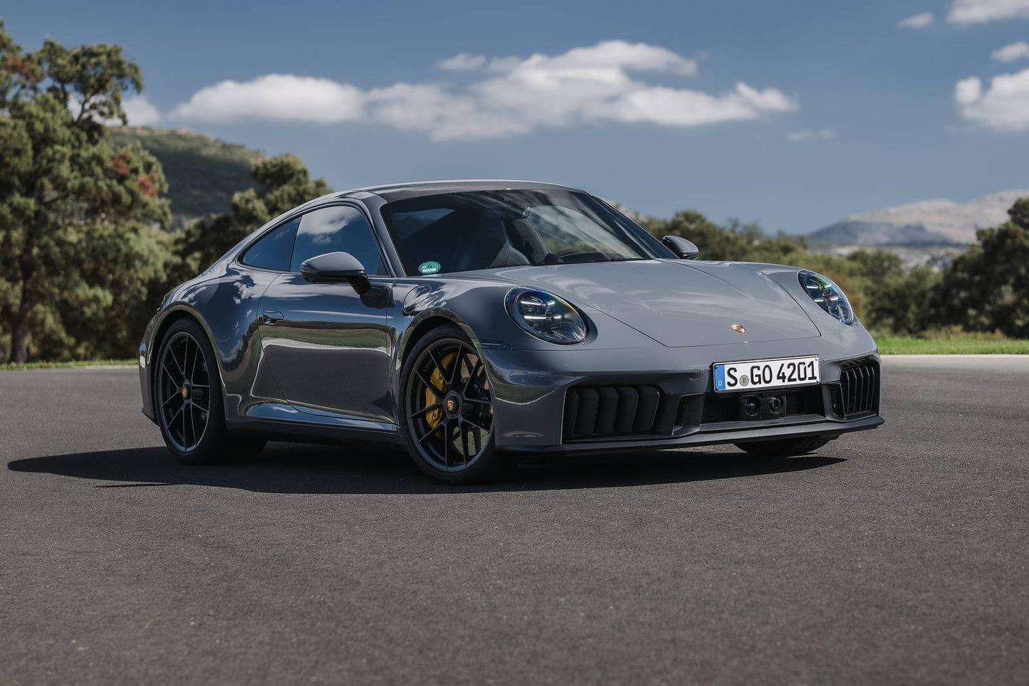 2025 Porsche 911 GT3 with Touring Package 2dr Coupe (4.0L 6cyl 6M)