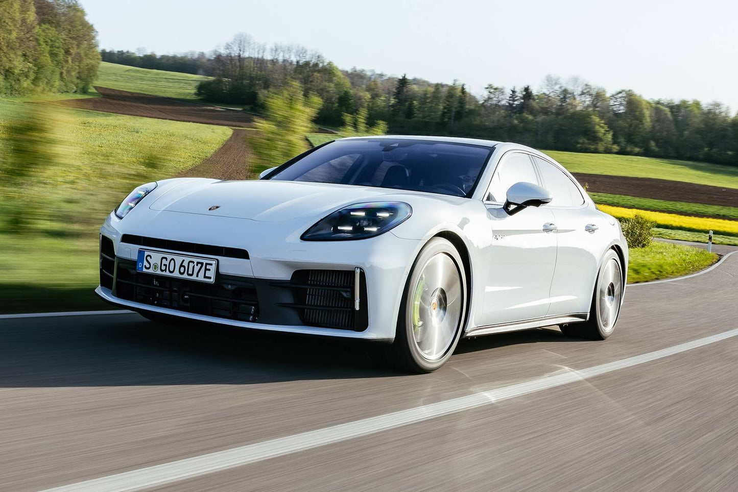 2025 Porsche Panamera Turbo S E-Hybrid 4dr Sedan AWD (4.0L 8cyl Turbo gas/electric plug-in hybrid 8AM)