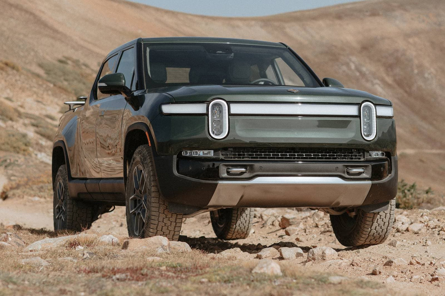 2025 Rivian R1T California Dune 4dr Crew Cab AWD SB w/Max Battery (electric DD)