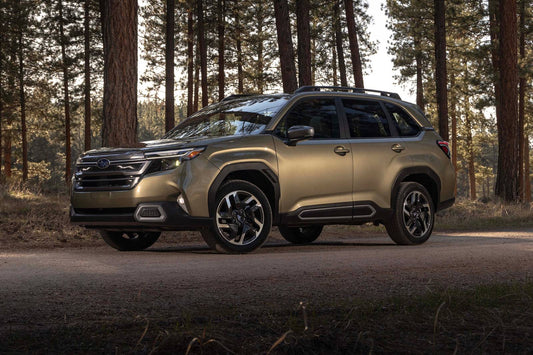 2025 Subaru Forester Premium Hybrid 4dr SUV AWD (2.5L 4cyl gas/electric hybrid CVT)