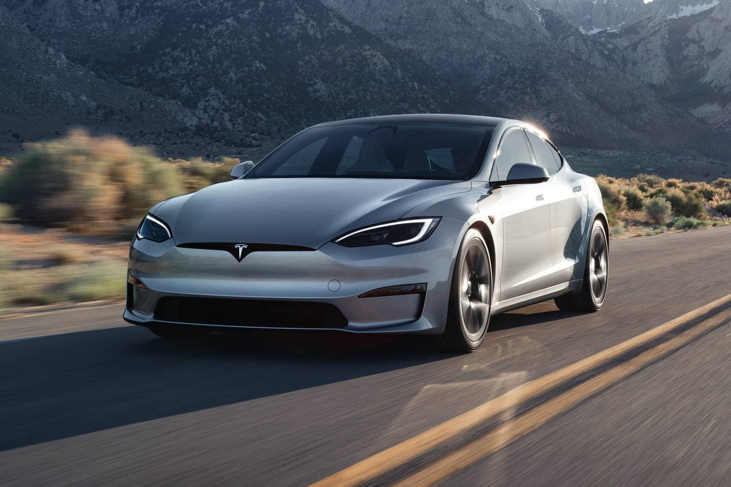 2025 Tesla Model S Plaid 4dr Sedan AWD (electric DD)