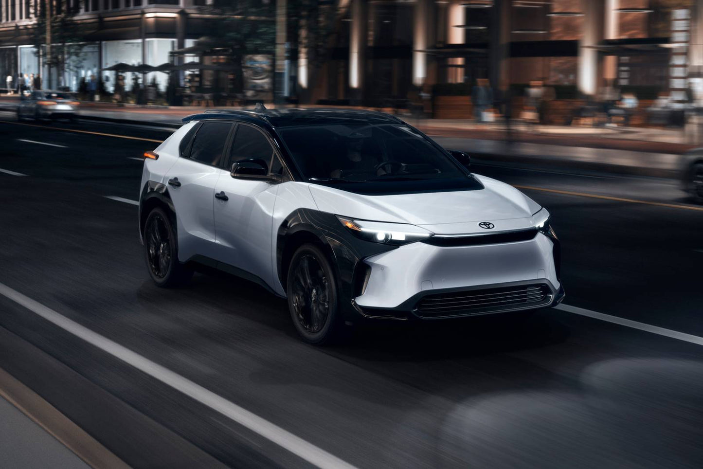 2025 Toyota bZ4X XLE 4dr SUV (electric DD)