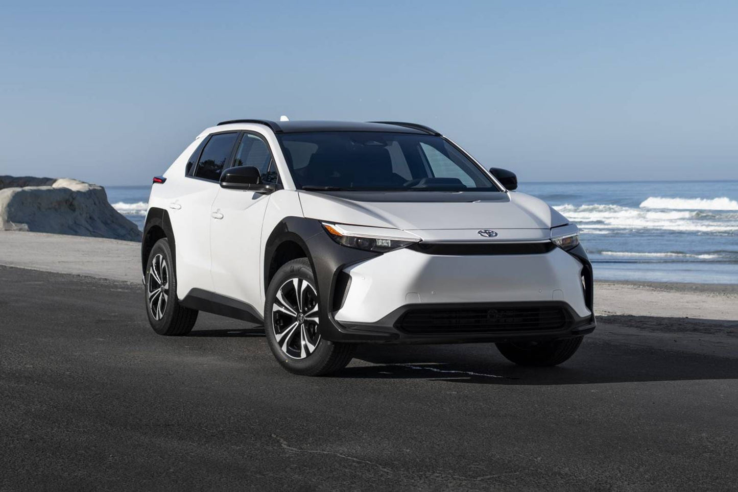 2025 Toyota bZ4X Nightshade 4dr SUV AWD (electric DD)