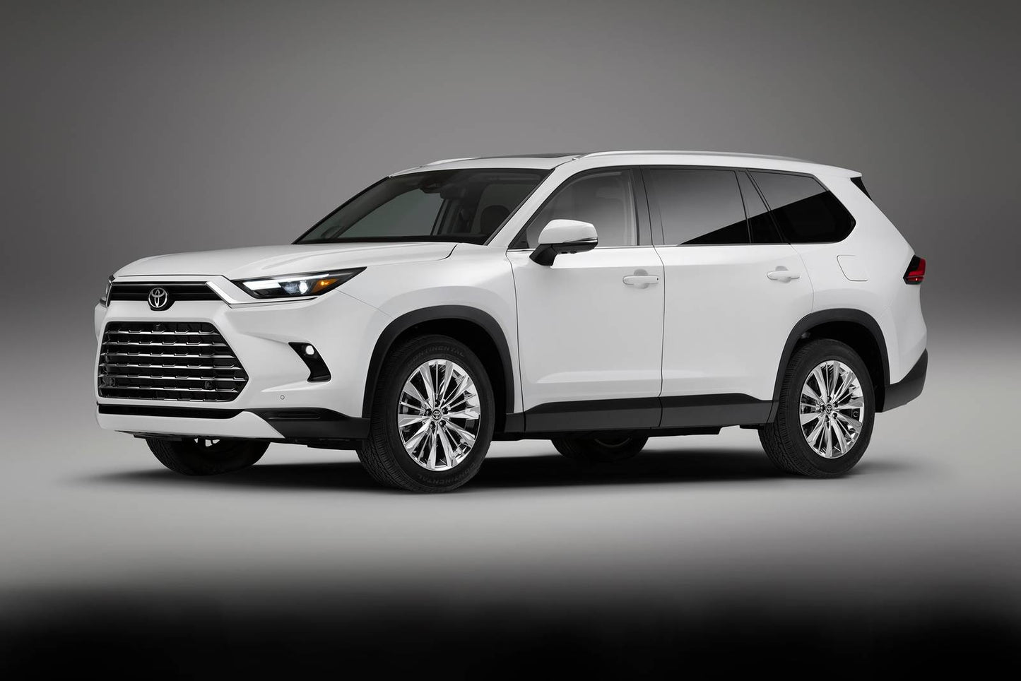2025 Toyota Grand Highlander XLE 4dr SUV AWD (2.4L 4cyl Turbo 8A)