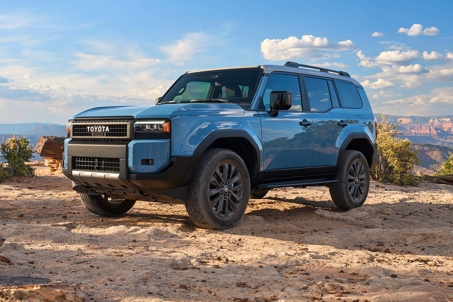 2025 Toyota Land Cruiser 4dr SUV 4WD (2.4L 4cyl Turbo gas/electric mild hybrid 8A)
