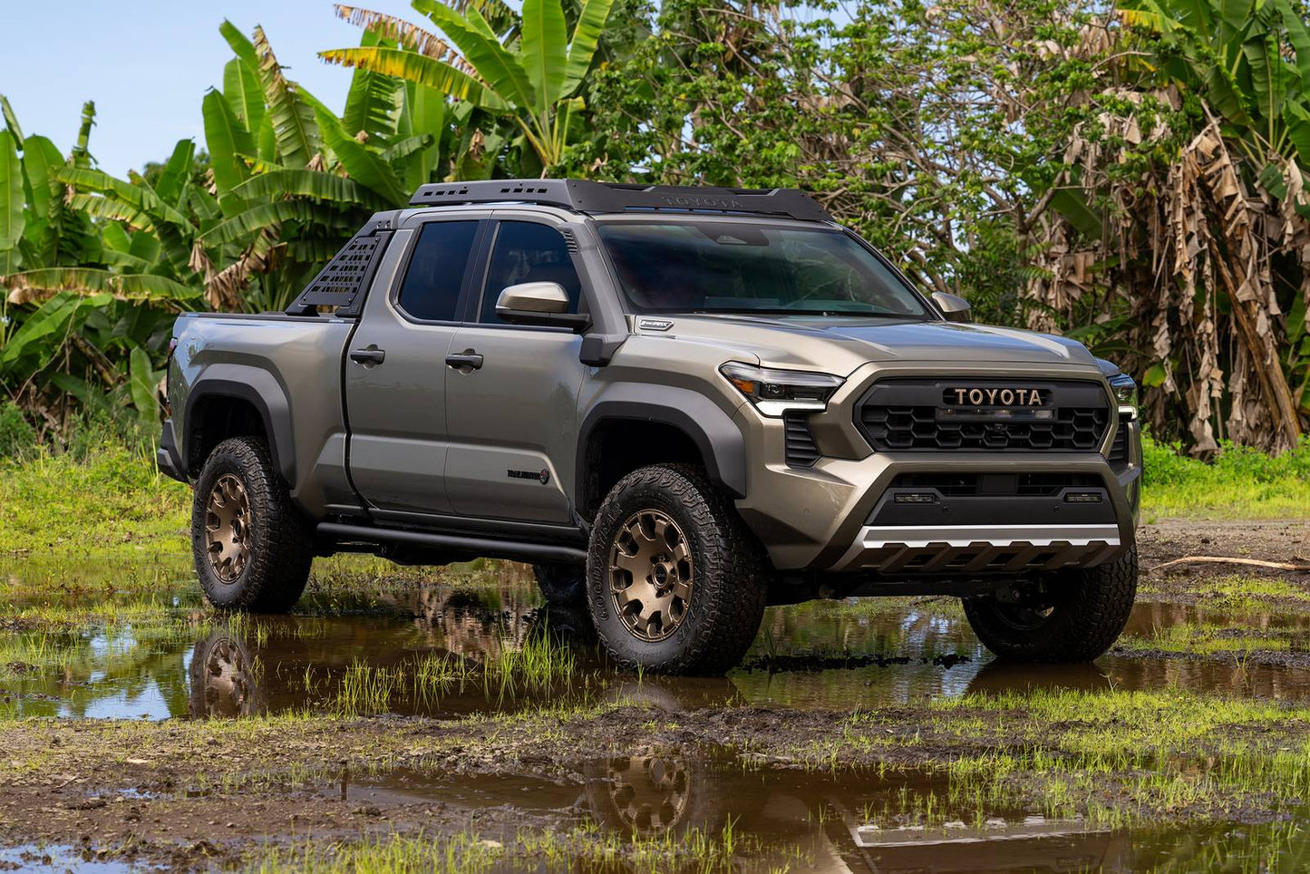 2025 Toyota Tacoma TRD Off-Road 4dr Double Cab 4WD 5.0 ft. SB (2.4L 4cyl Turbo gas/electric hybrid 8A)