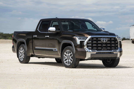 2025 Toyota Tundra 1794 Edition 4dr CrewMax SB w/5.5' Bed (3.4L 6cyl Turbo gas/electric hybrid 10A)