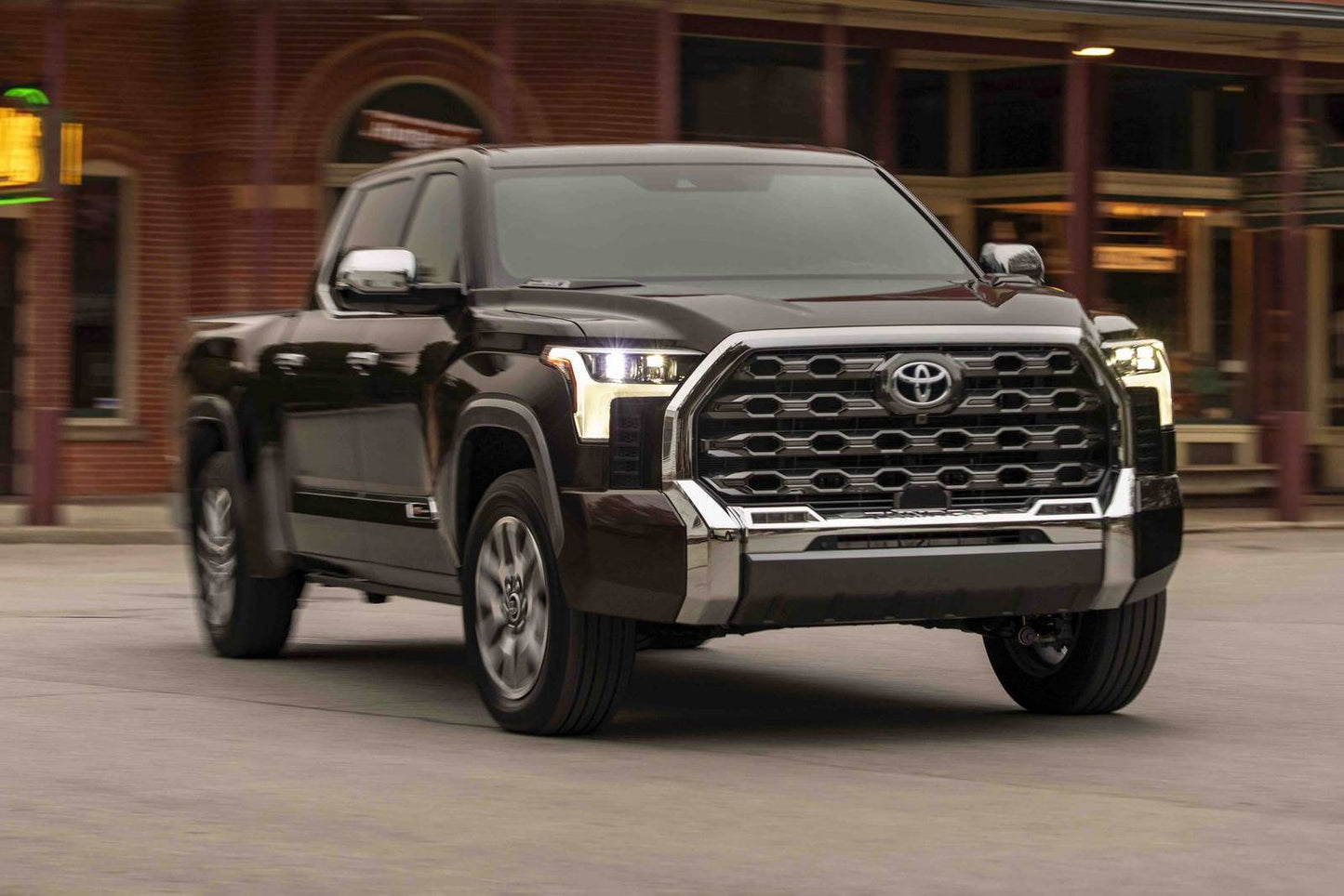 2025 Toyota Tundra 1794 Edition 4dr CrewMax 4WD SB w/6.5' Bed (3.4L 6cyl Turbo 10A)