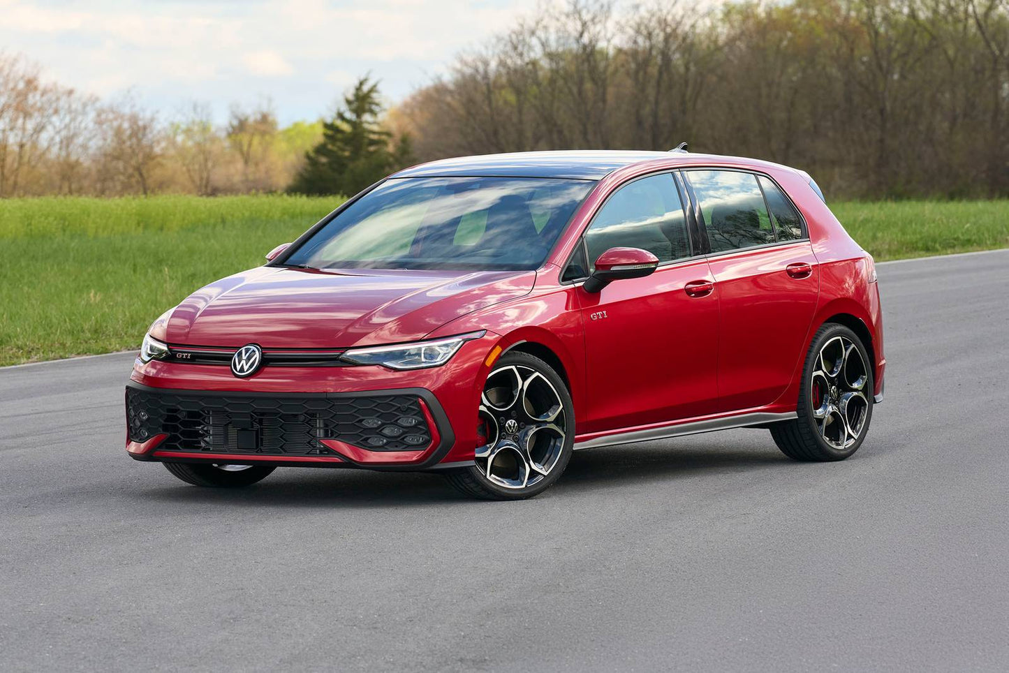 2025 Volkswagen Golf GTI SE 4dr Hatchback (2.0L 4cyl Turbo 7AM)