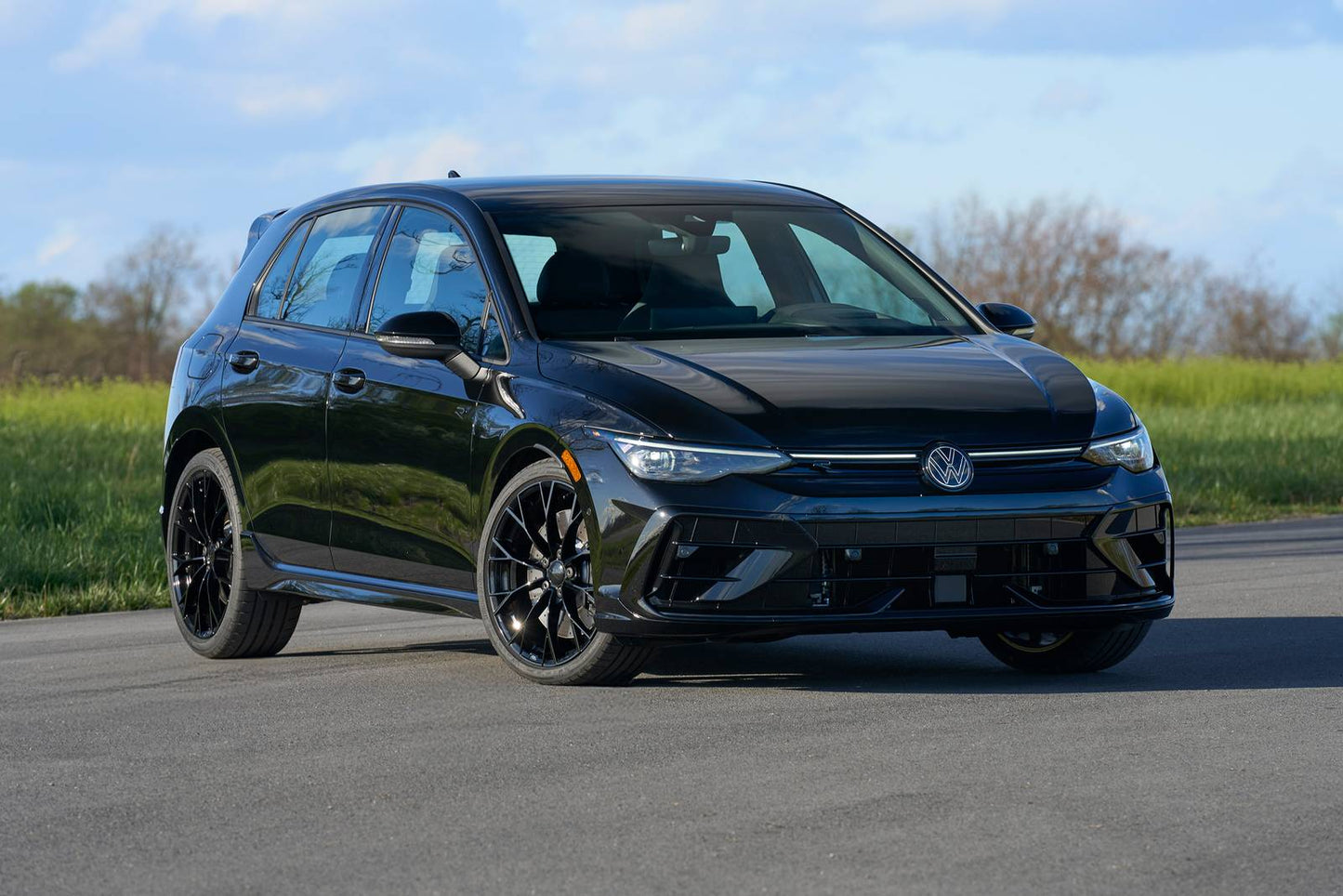2025 Volkswagen Golf R Black Edition 4dr Hatchback AWD (2.0L 4cyl Turbo 7AM)