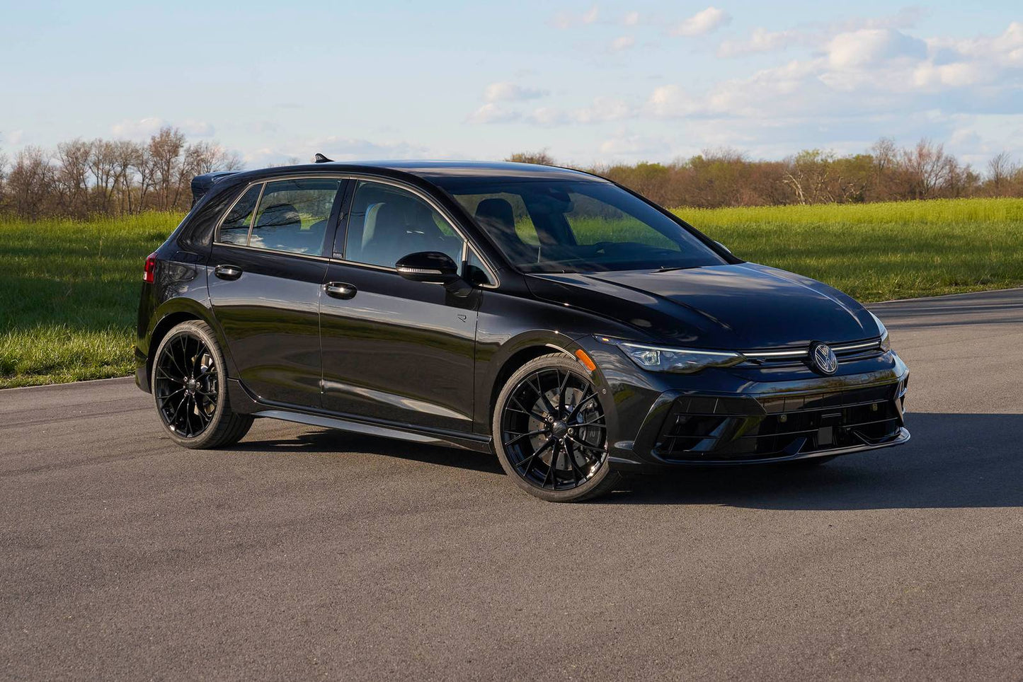 2025 Volkswagen Golf R Black Edition 4dr Hatchback AWD (2.0L 4cyl Turbo 7AM)