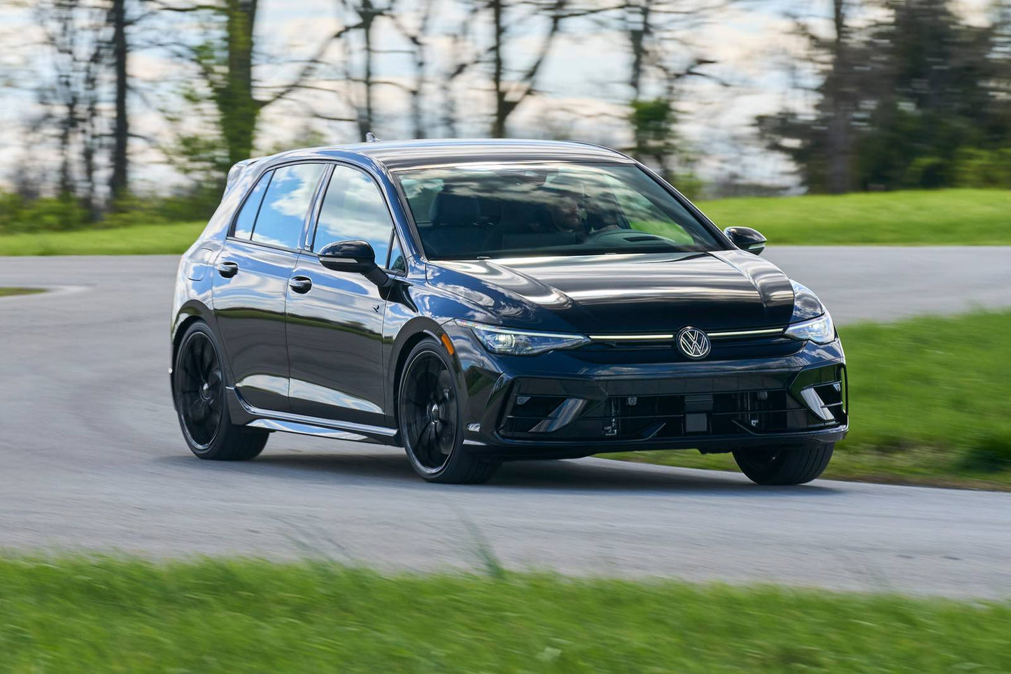 2025 Volkswagen Golf R Black Edition 4dr Hatchback AWD (2.0L 4cyl Turbo 7AM)