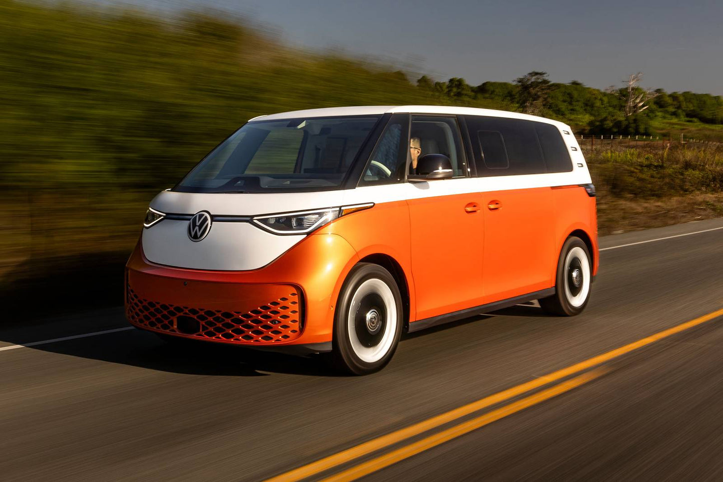 2025 Volkswagen ID. Buzz Pro S Plus 4dr Minivan (electric DD)