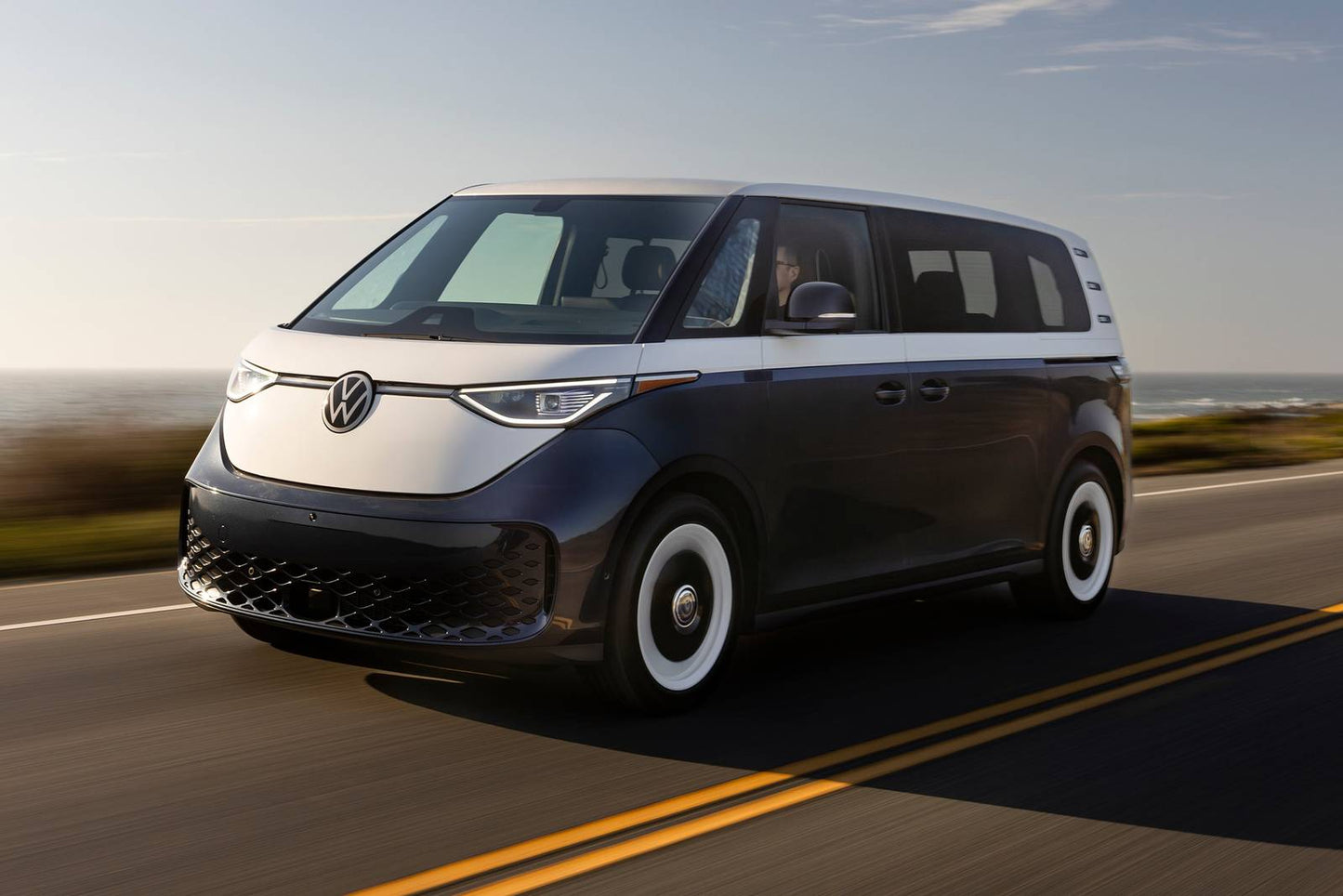 2025 Volkswagen ID. Buzz 1st Edition 4dr Minivan (electric DD)