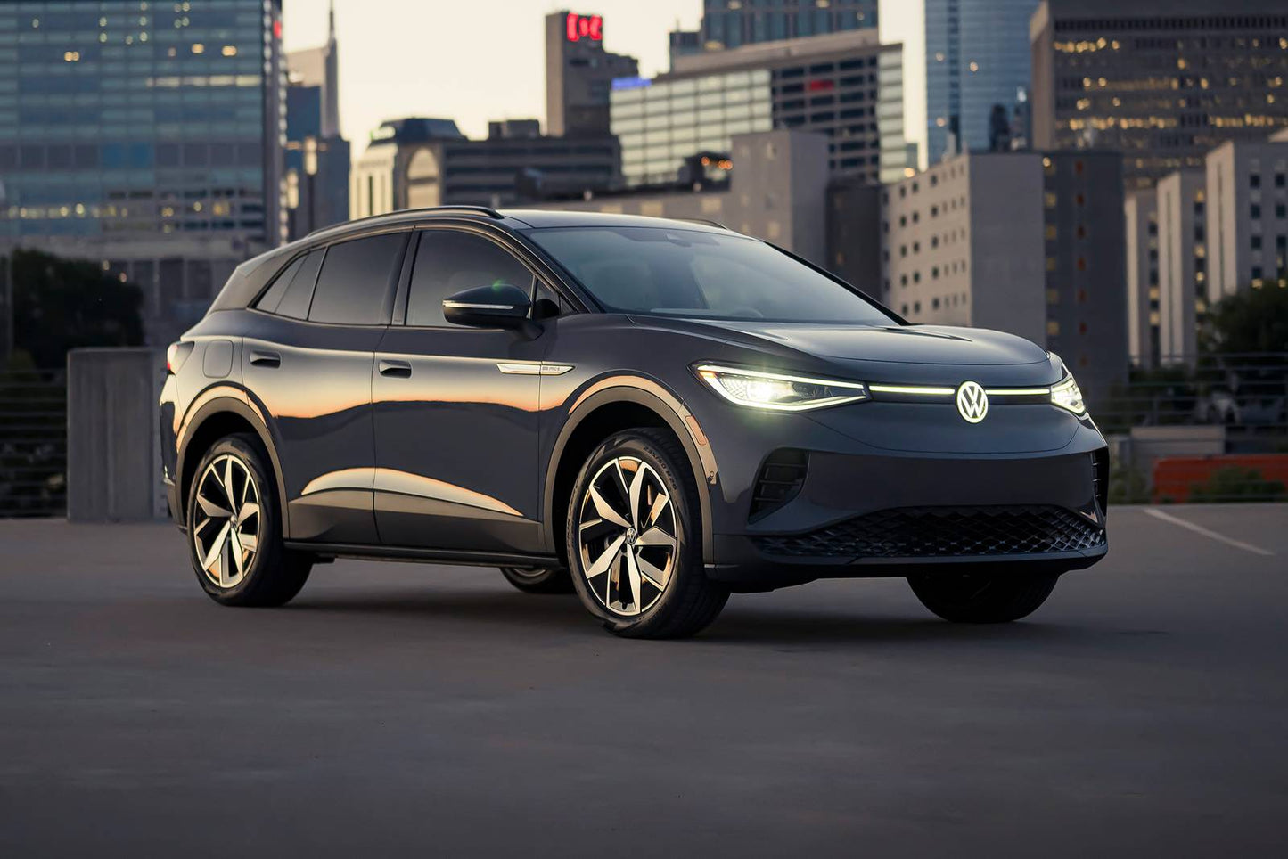 2025 Volkswagen ID.4 Limited 4dr SUV (electric DD)