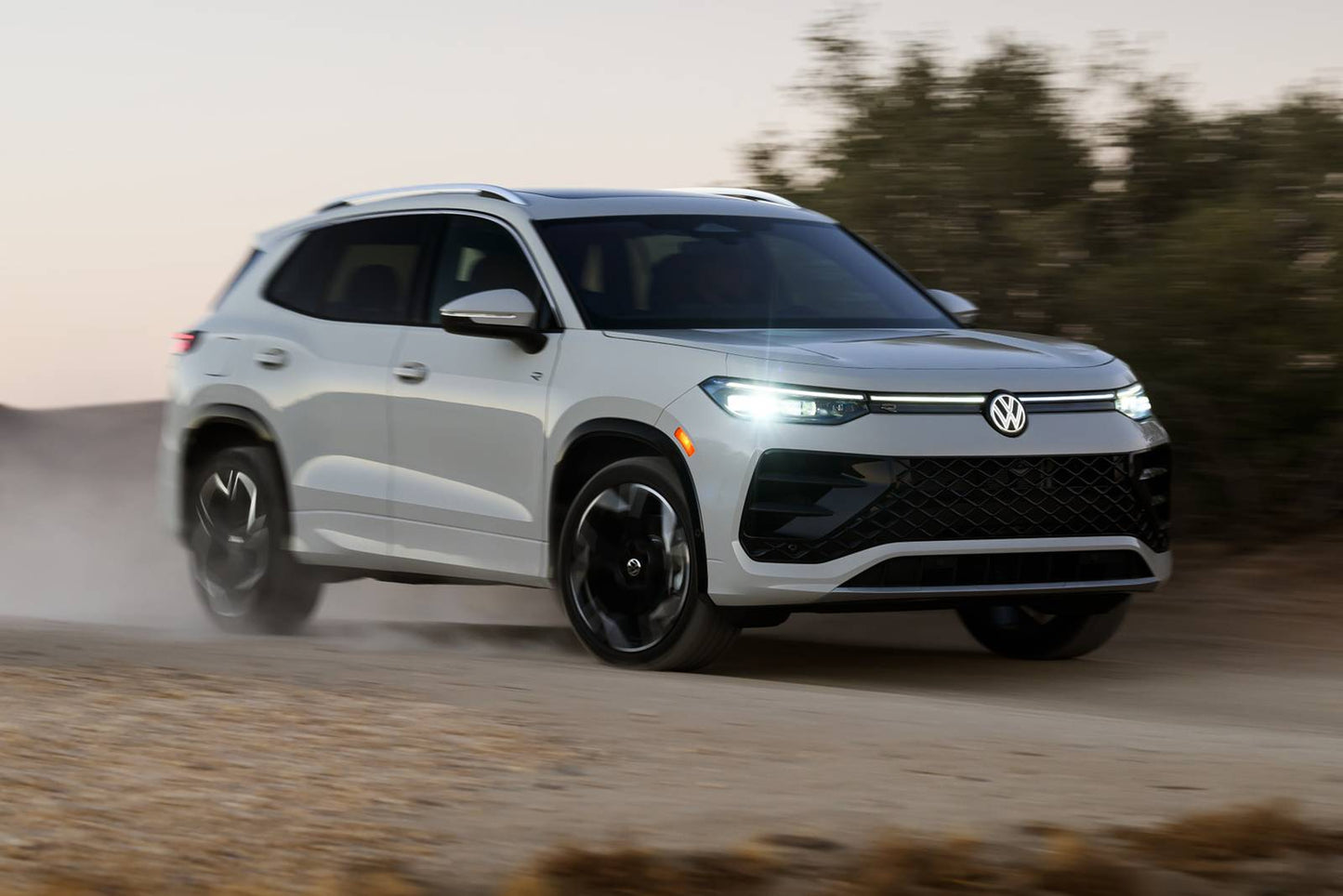 2025 Volkswagen Tiguan S 4dr SUV (2.0L 4cyl Turbo 8A)