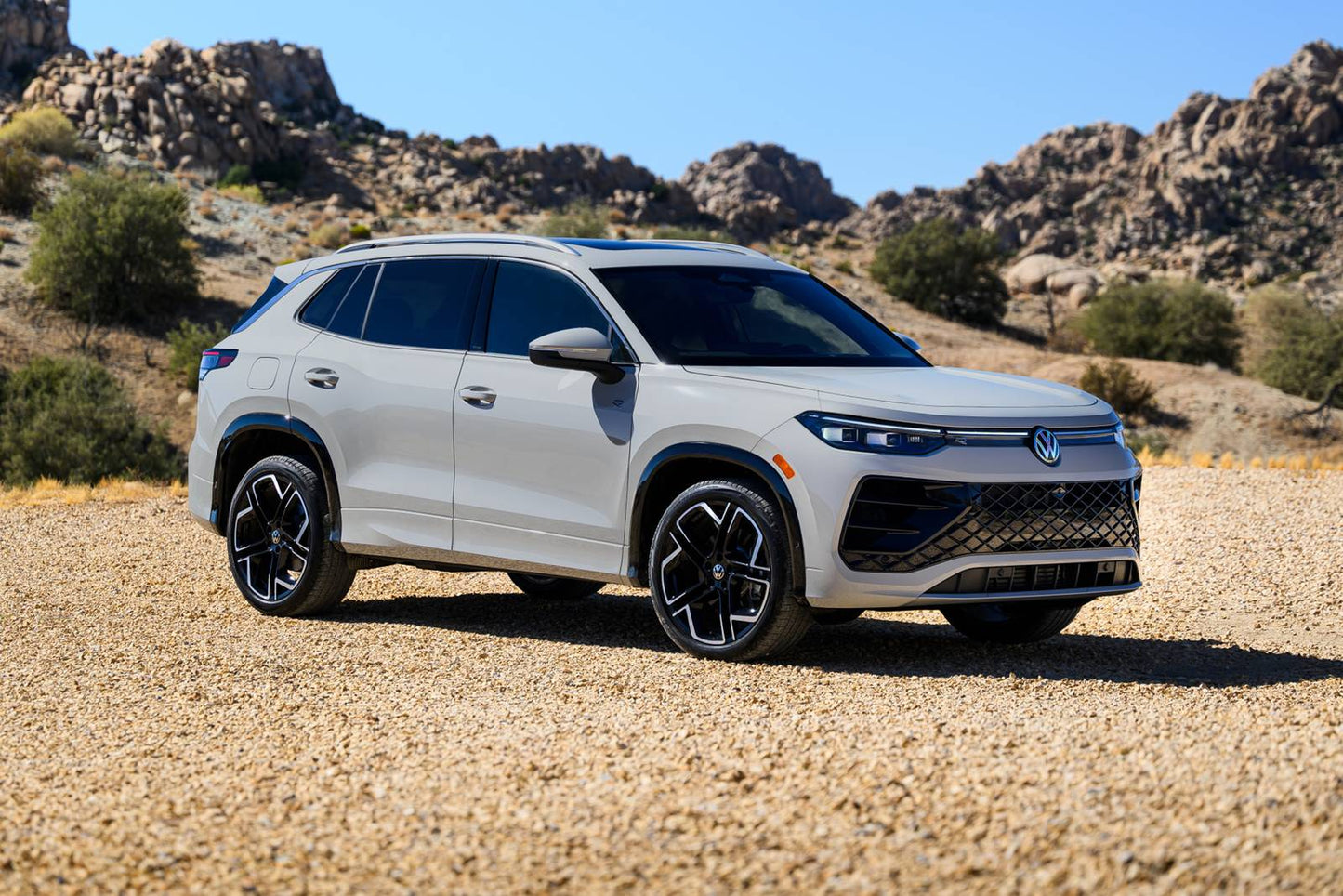 2025 Volkswagen Tiguan S 4dr SUV (2.0L 4cyl Turbo 8A)