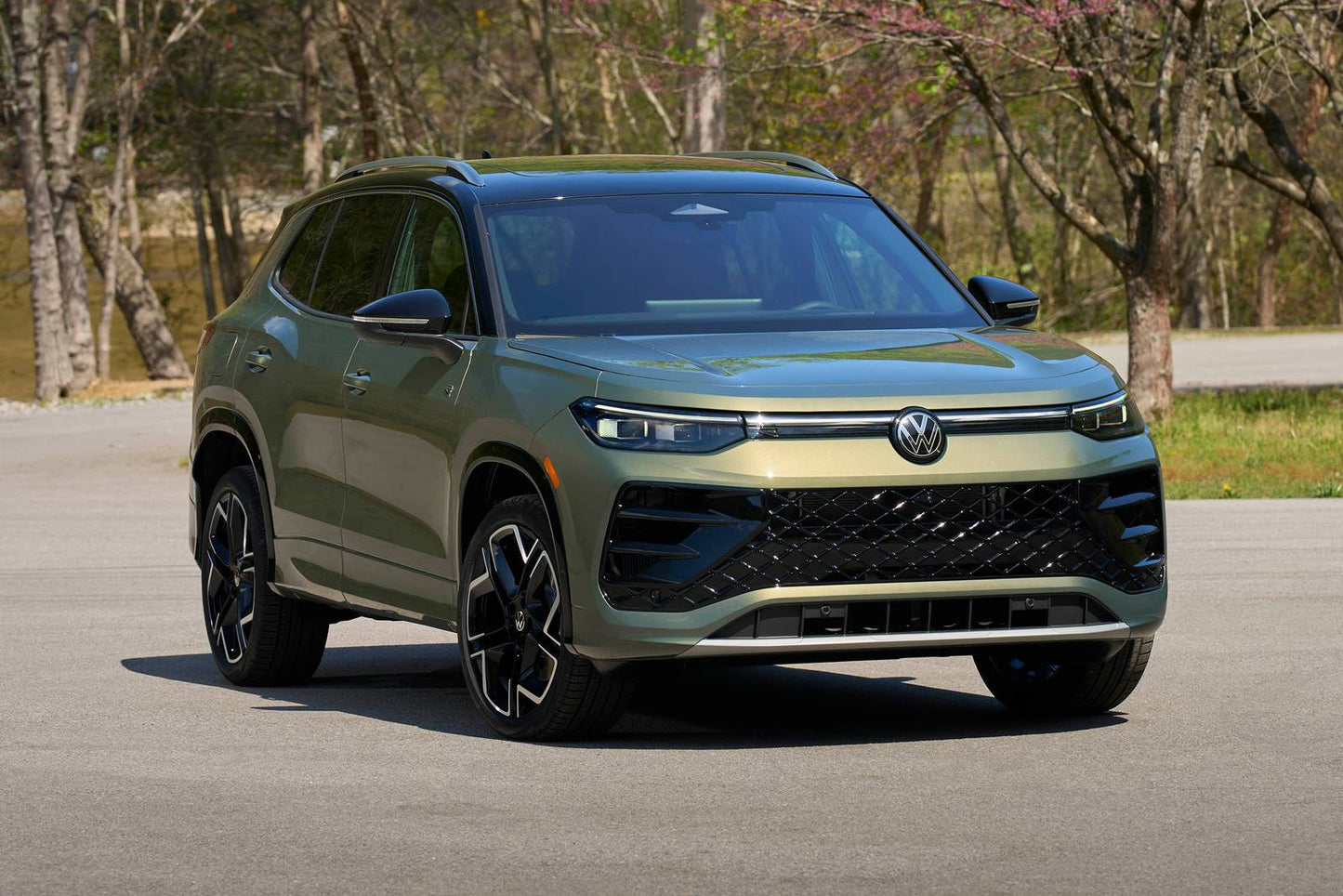 2025 Volkswagen Tiguan S 4dr SUV (2.0L 4cyl Turbo 8A)