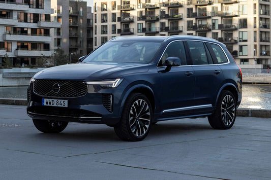 2025 Volvo XC90 B5 Ultra 4dr SUV AWD w/6 Passenger Seating (2.0L 4cyl Turbo gas/electric mild hybrid 8A)
