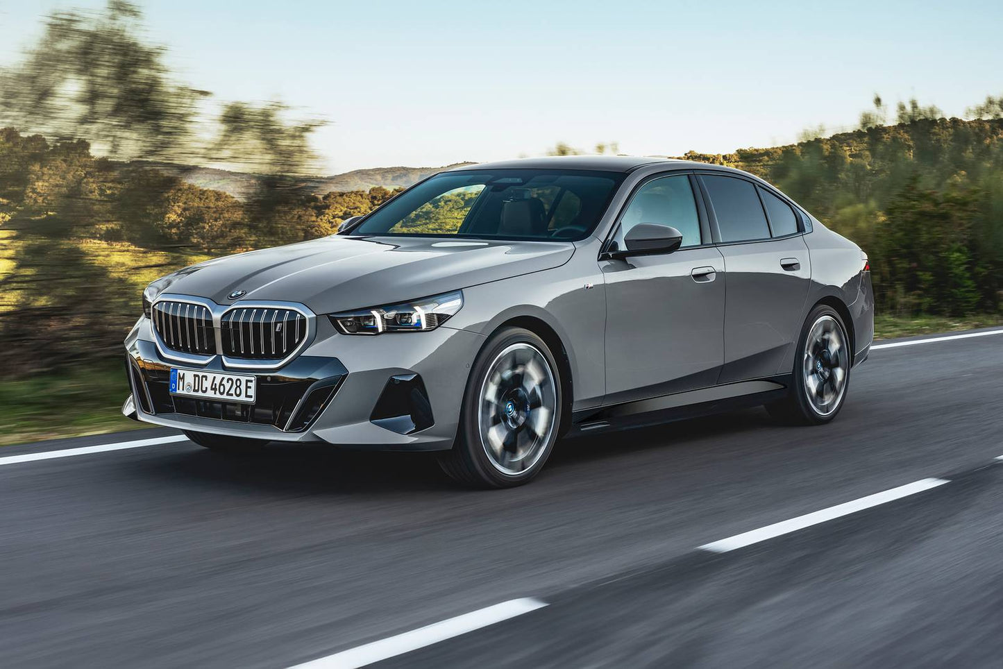 2026 BMW i5 xDrive40 4dr Sedan AWD (electric DD)