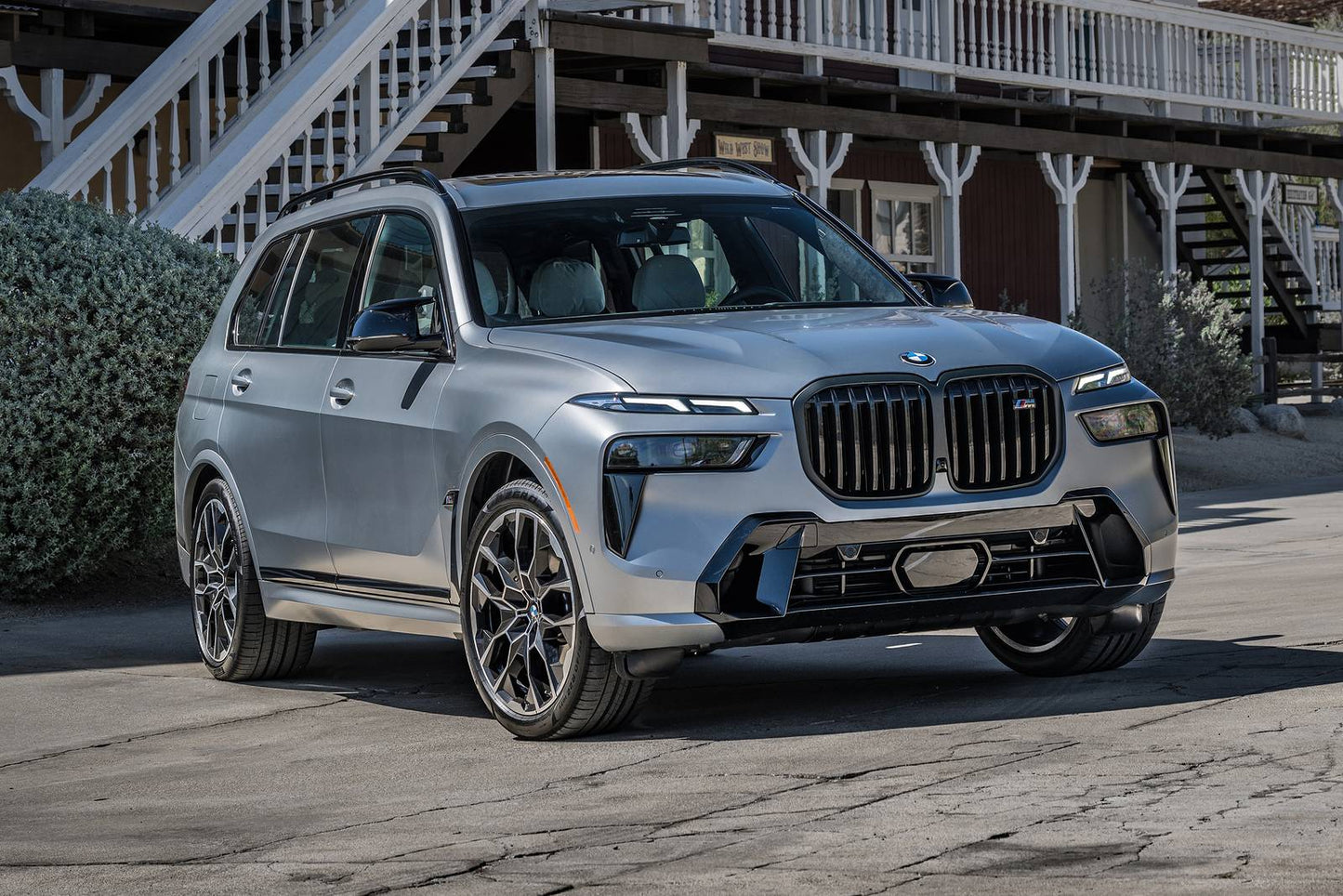 2026 BMW X7 xDrive40i 4dr SUV AWD (3.0L 6cyl Turbo gas/electric mild hybrid 8A)