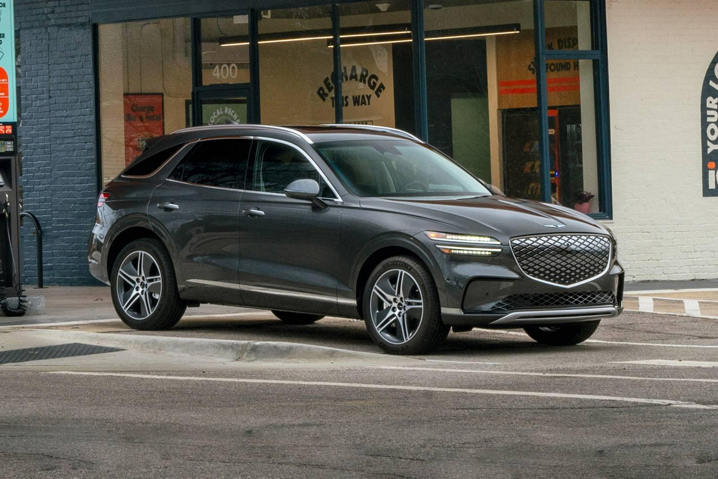 2026 Genesis Electrified GV70 Prestige 4dr SUV AWD (electric DD)