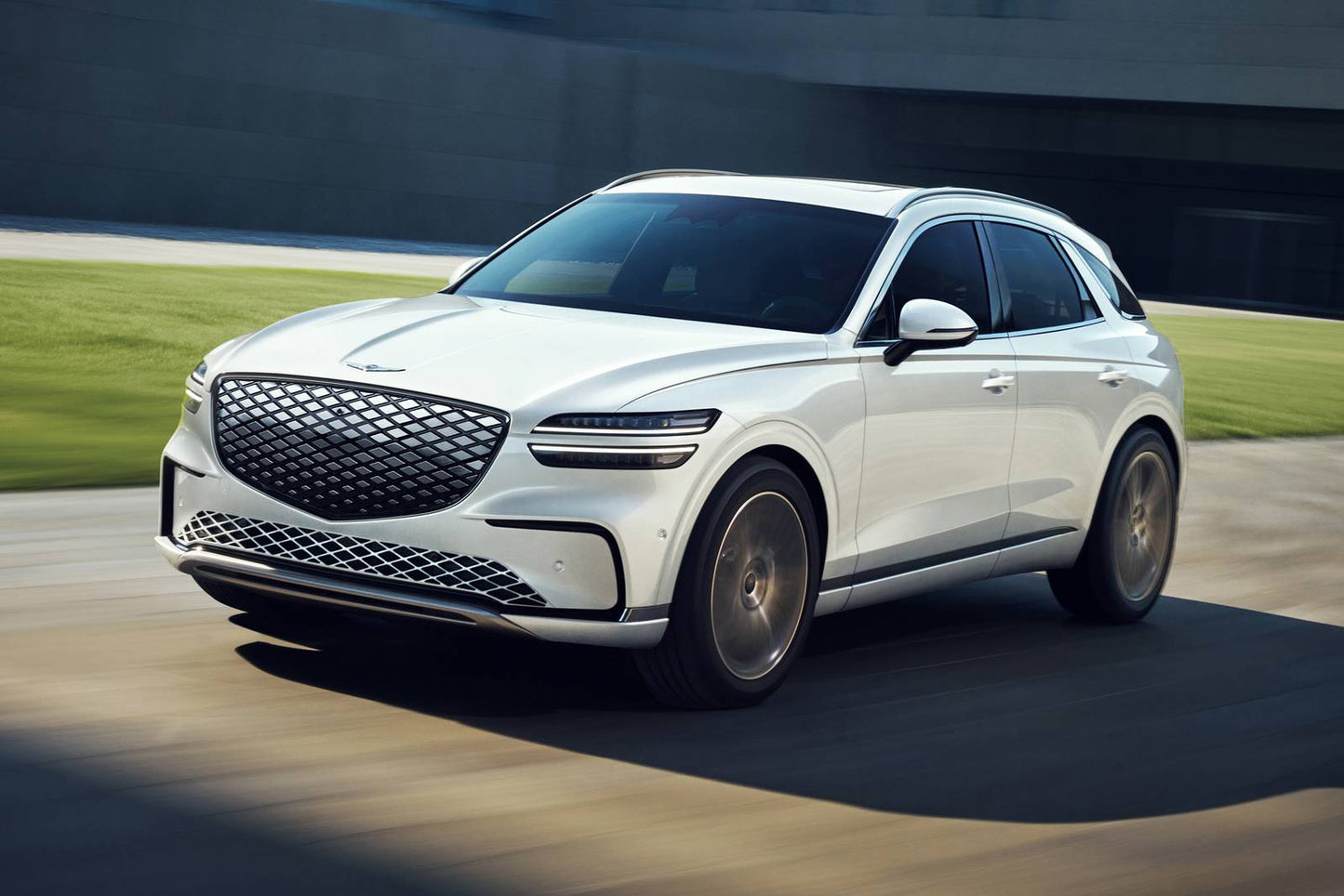 2026 Genesis Electrified GV70 Prestige 4dr SUV AWD (electric DD)