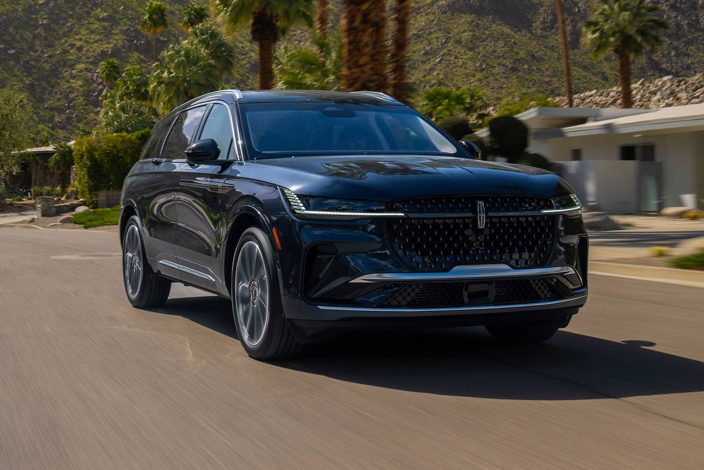 2026 Lincoln Nautilus Black Label 4dr SUV AWD (2.0L 4cyl Turbo 8A)
